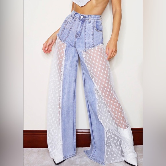 NWT PRETTY LITTLE THING Jeans - Picture 1 of 10